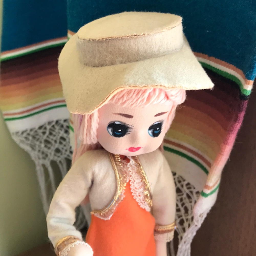 💜Vintage Big Eyed Pose doll💜